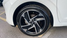 Hyundai i10 1.0 [63] Premium 5dr Auto [Nav] Petrol Hatchback